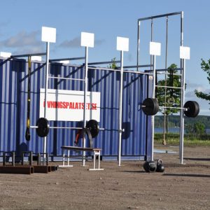 Container med riggar på två långsidor